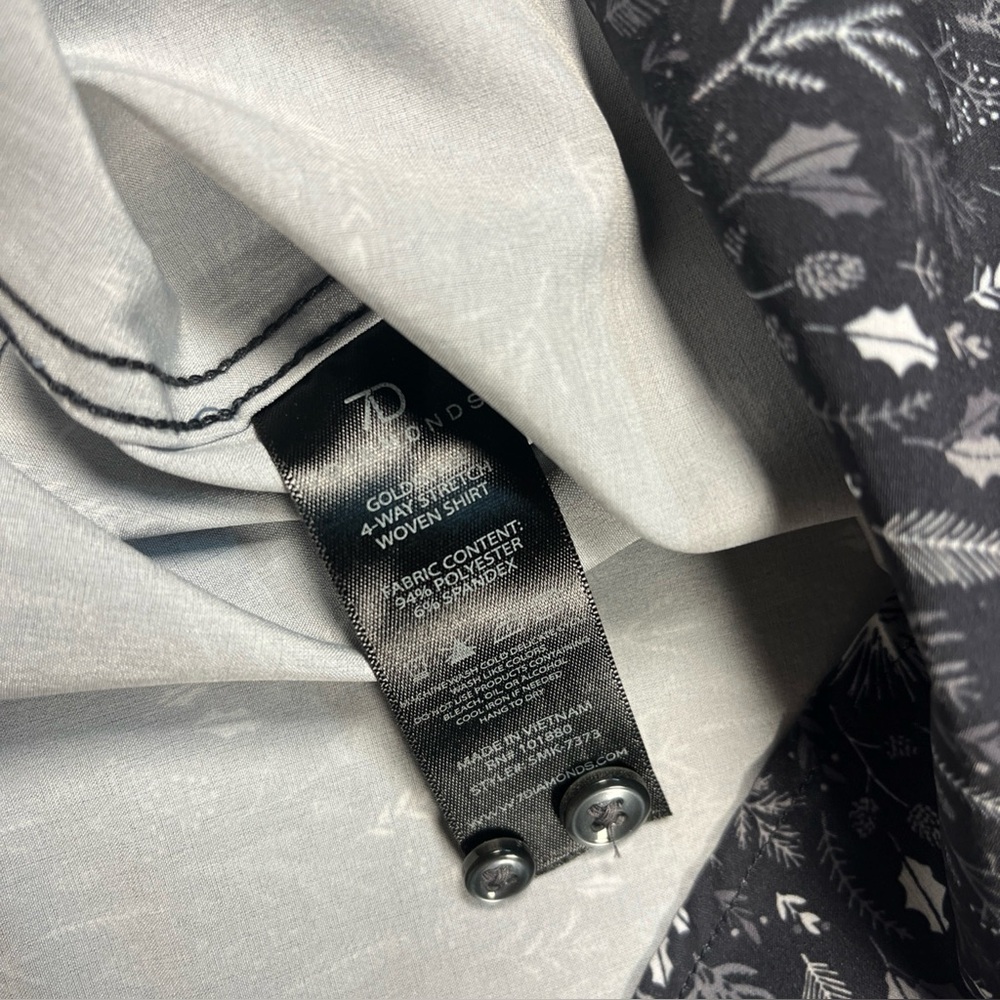 7 Diamonds Men's Black and White Patterned Button-Down Shirt - Picture 16 of 16
